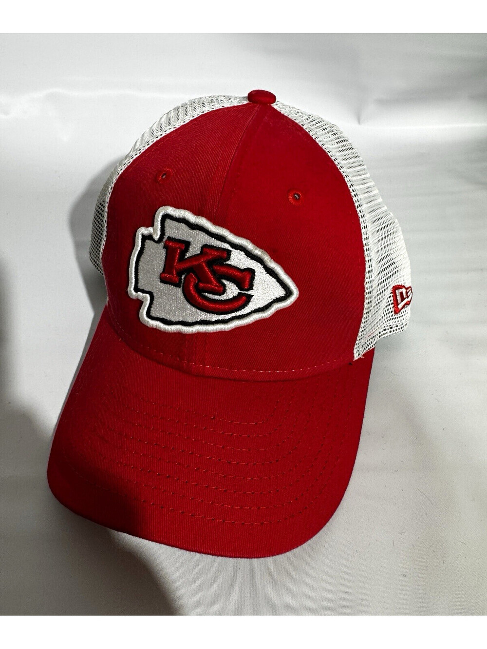 New Era 9FORTY Kansas City Chiefs Youth Red/White Mesh Trucker Hat NFL